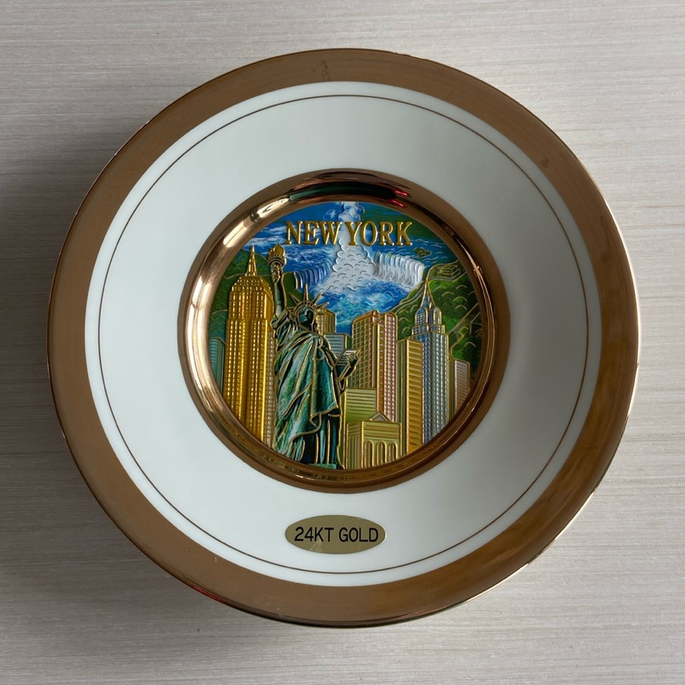 The Art of Chokin New York Plate 24K gold